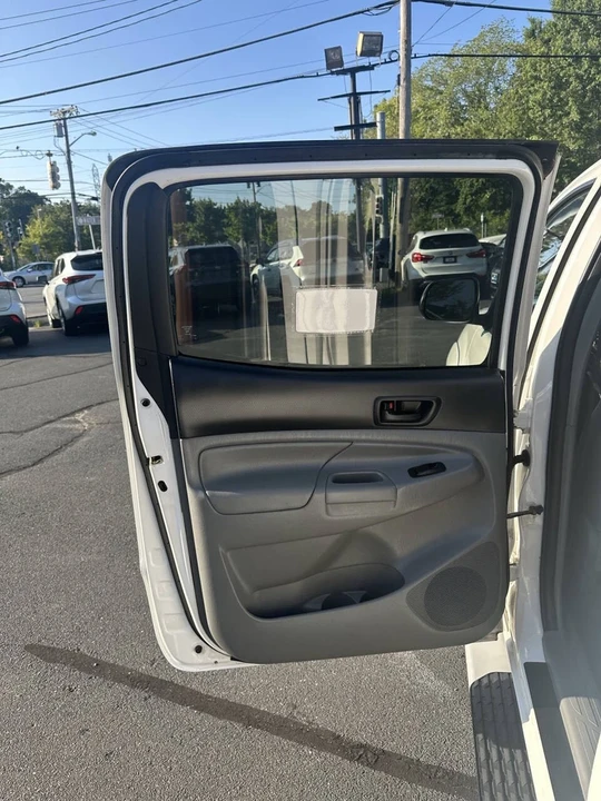 2012 Toyota Tacoma 2nd Gen - Image 15 of 21