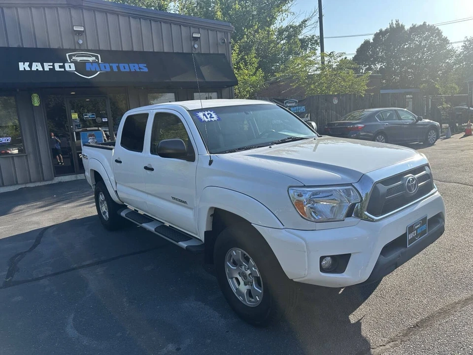2012 Toyota Tacoma 2nd Gen - Image 9 of 21