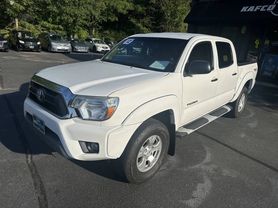 2012 Toyota Tacoma 2nd Gen - Image 3 of 21
