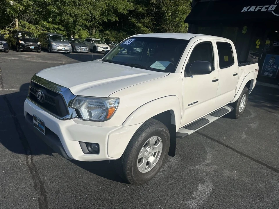 2012 Toyota Tacoma 2nd Gen - Image 3 of 21