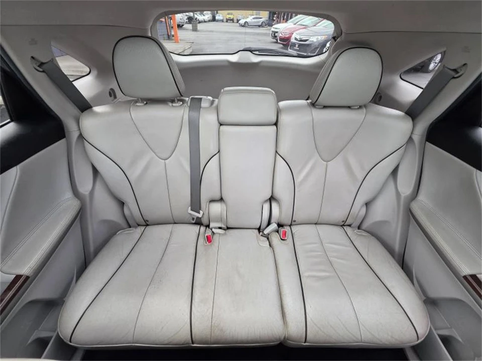 2012 Toyota Venza - Image 12 of 22