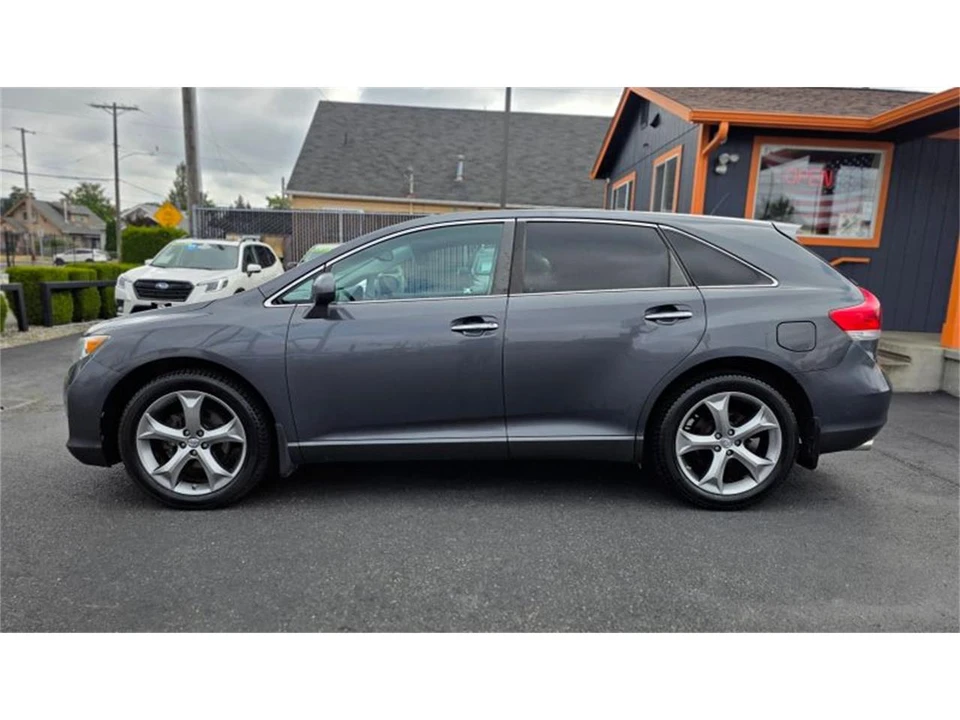 2012 Toyota Venza - Image 2 of 22