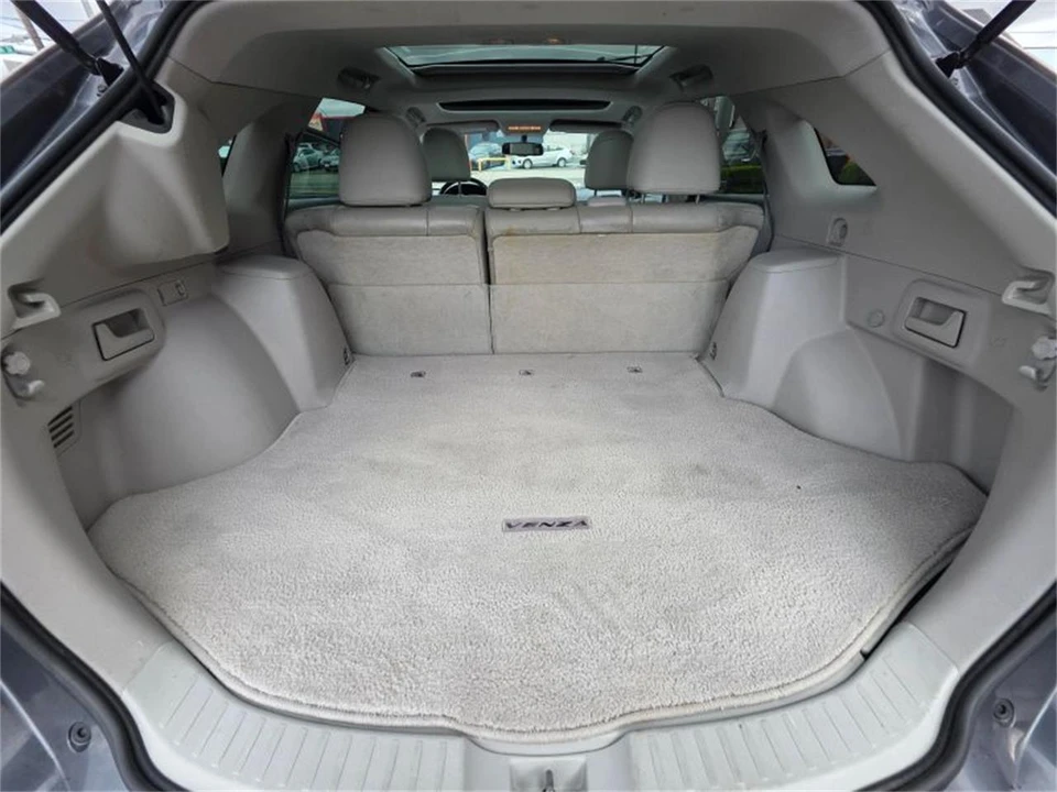 2012 Toyota Venza - Image 18 of 22