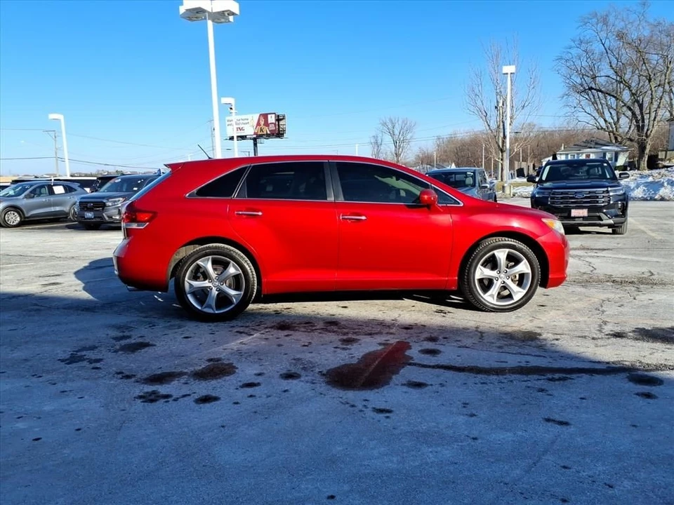2012 Toyota Venza - Image 8 of 12