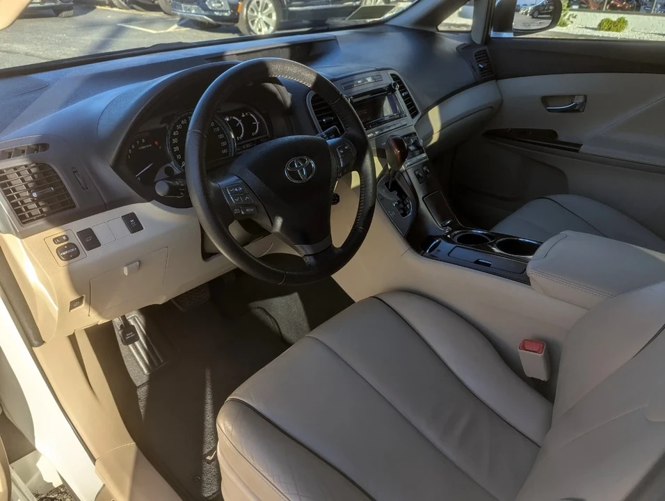 2012 Toyota Venza - Image 12 of 21
