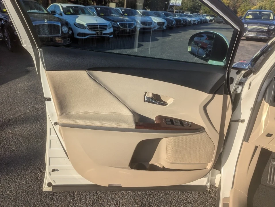 2012 Toyota Venza - Image 10 of 21