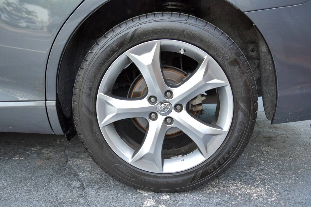 2012 Toyota Venza - Image 9 of 12
