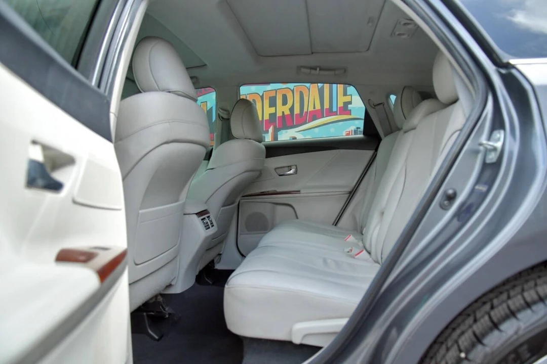 2012 Toyota Venza - Image 12 of 12