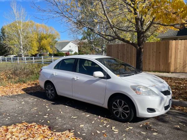 2012 Toyota Yaris - Image 3 of 15