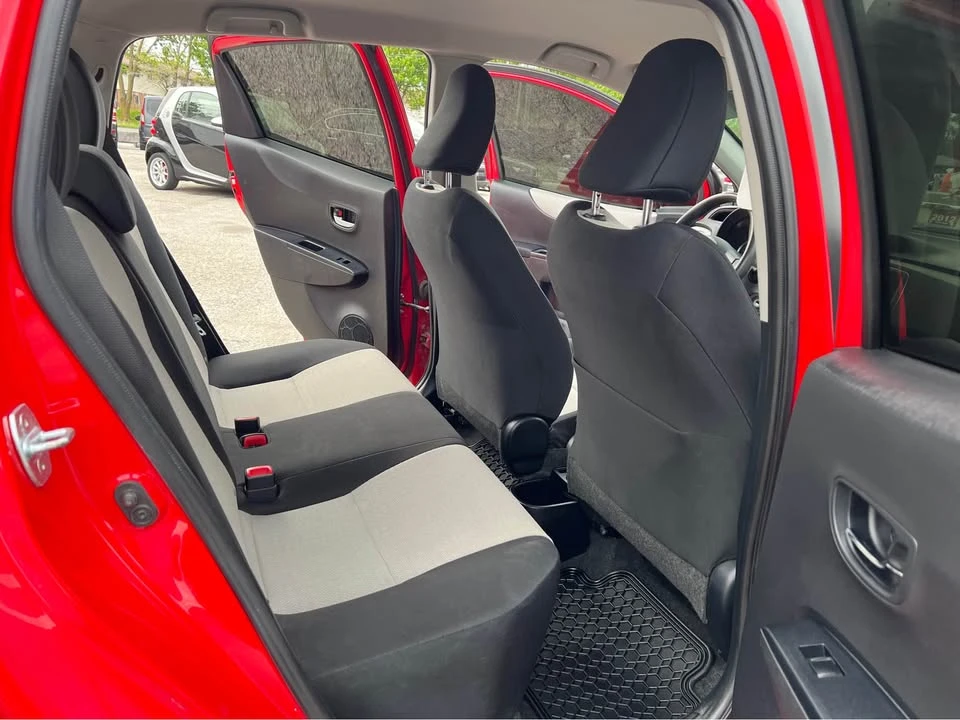 2012 Toyota Yaris - Image 12 of 20