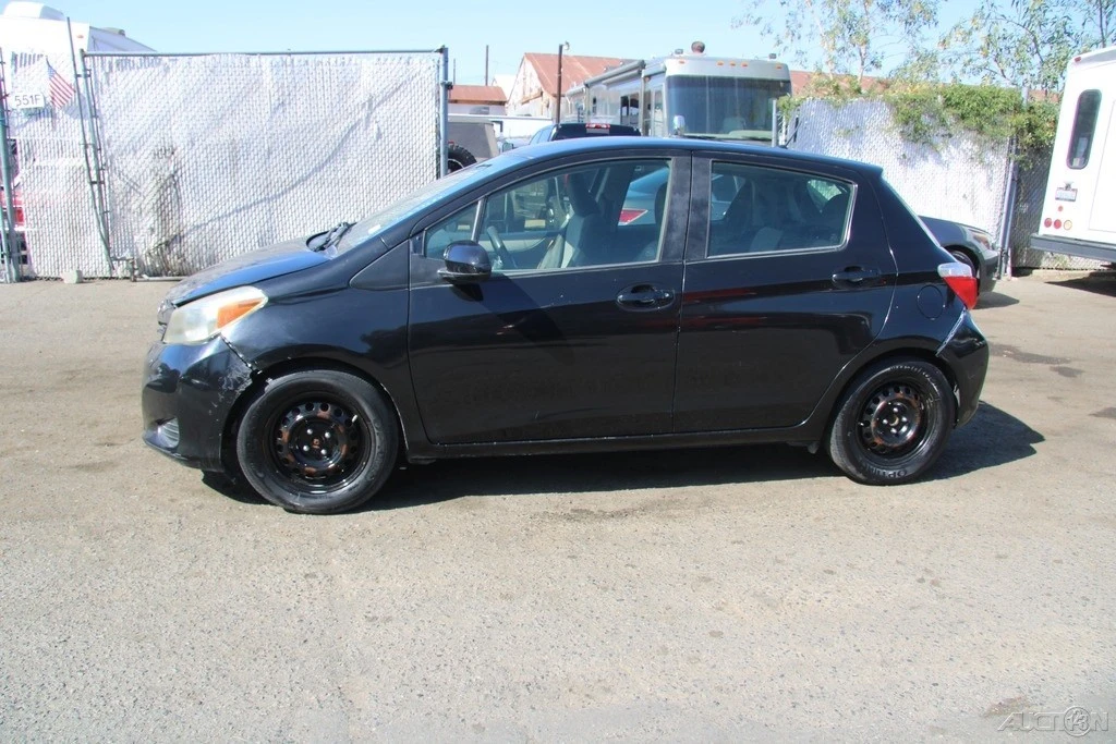 2012 Toyota Yaris - Image 3 of 21