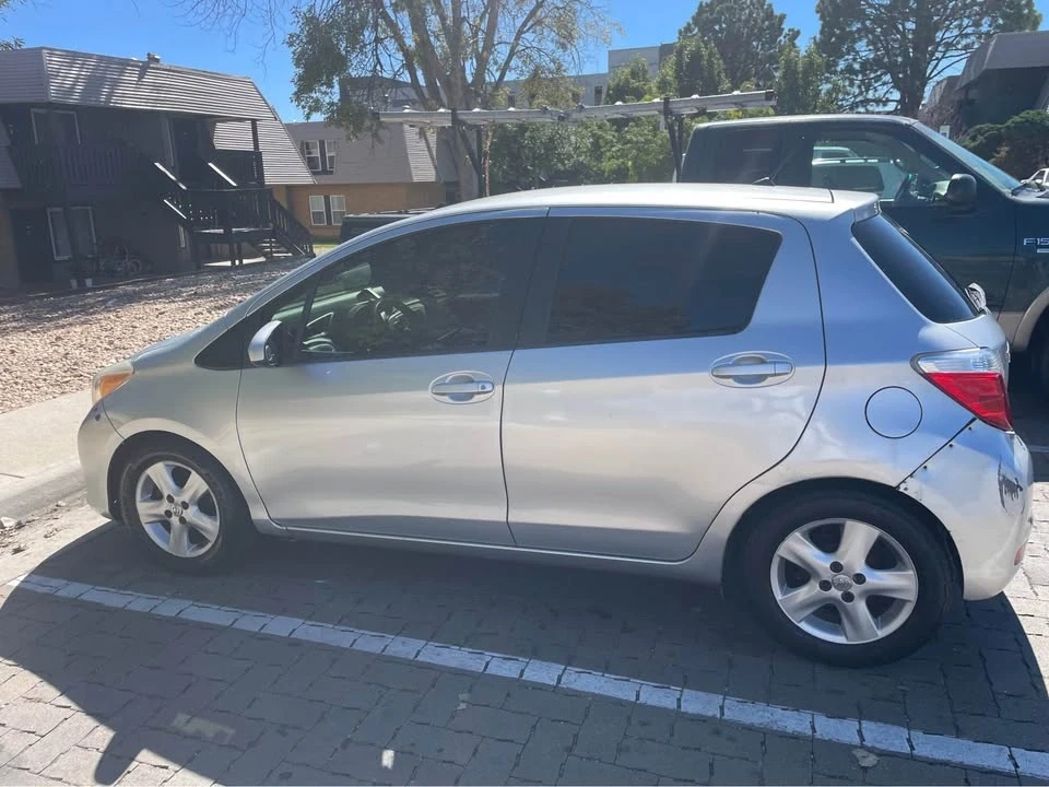 2012 Toyota Yaris - Image 10 of 10