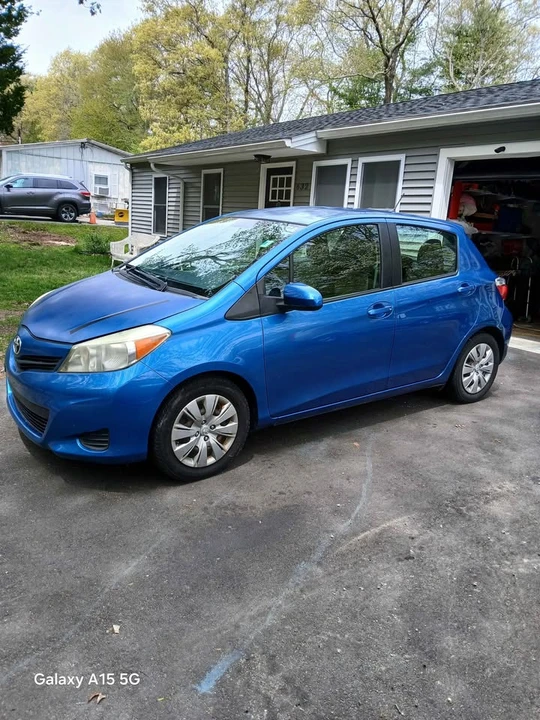 2012 Toyota Yaris - Image 3 of 17