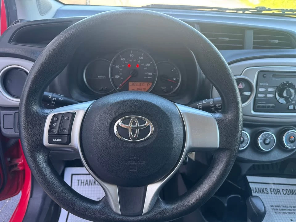 2012 Toyota Yaris - Image 12 of 20