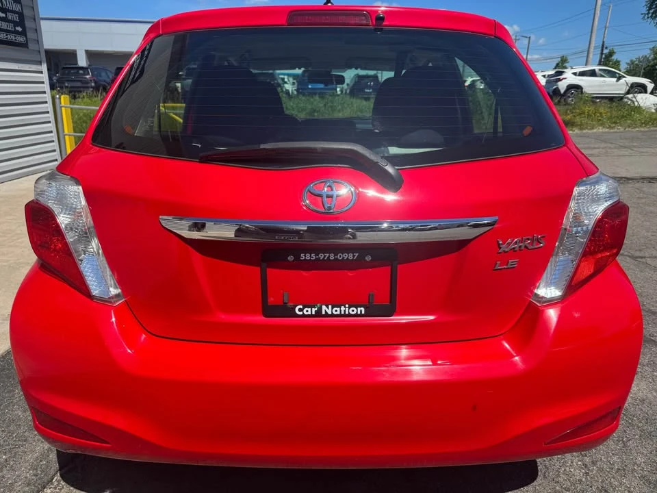 2012 Toyota Yaris - Image 8 of 20