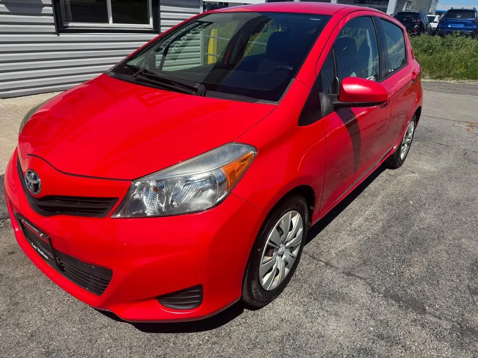 2012 Toyota Yaris - Image 2 of 20