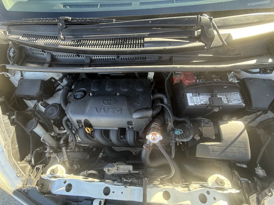 2012 Toyota Yaris - Image 13 of 15