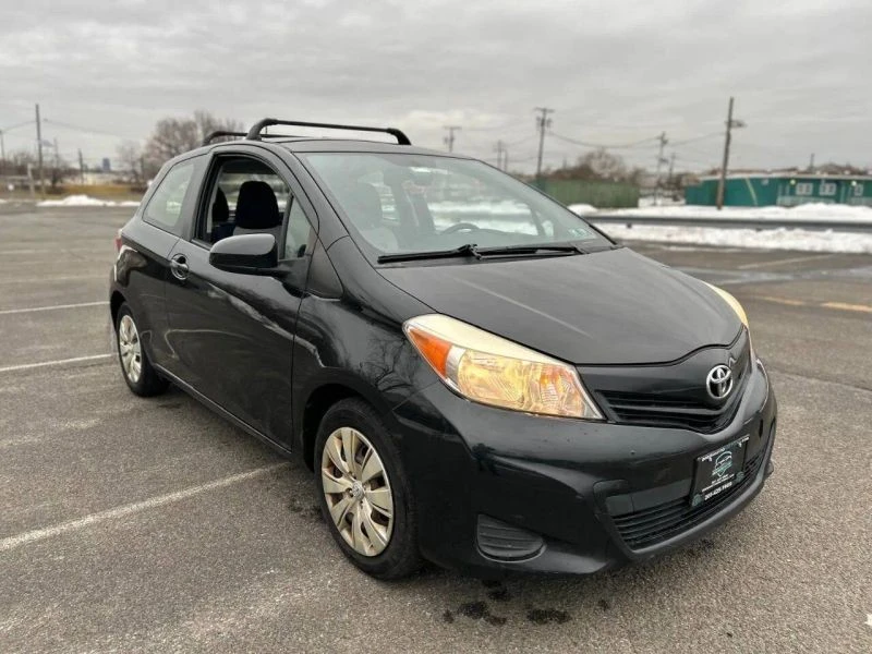 2012 Toyota Yaris - Image 7 of 12