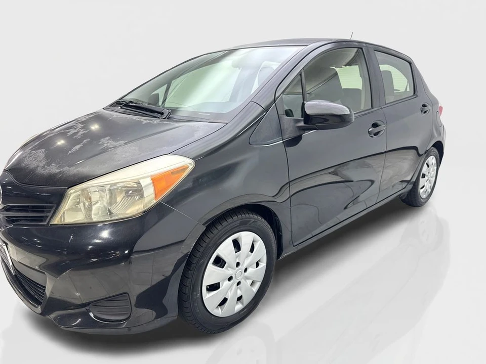 2012 Toyota Yaris - Image 9 of 21