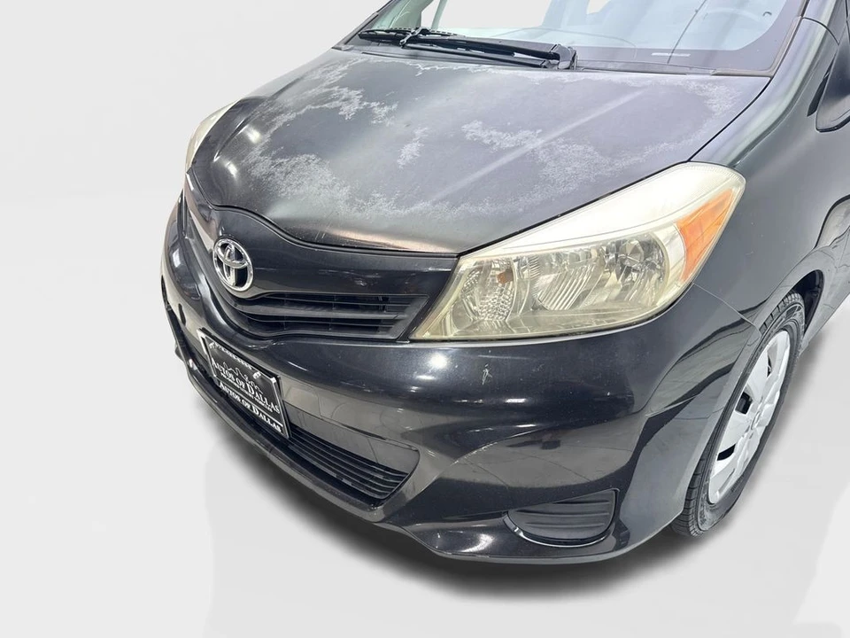 2012 Toyota Yaris - Image 11 of 21