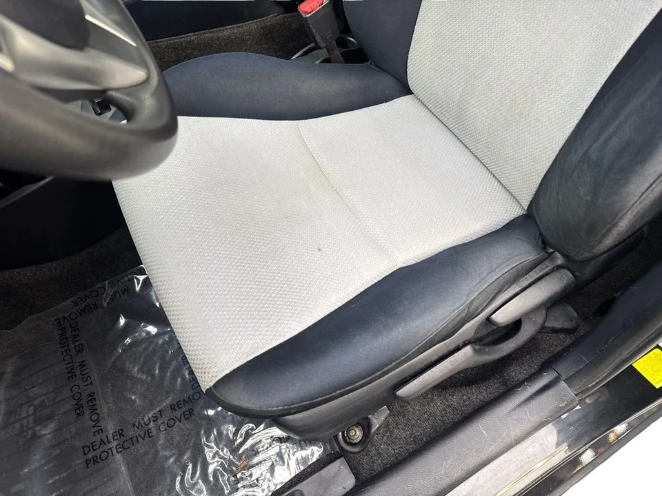 2012 Toyota Yaris - Image 20 of 21