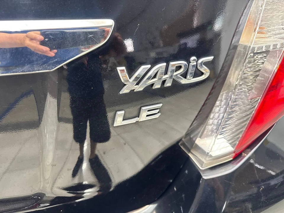 2012 Toyota Yaris - Image 16 of 21