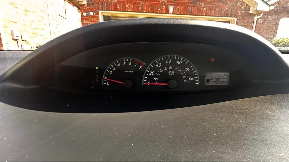 2012 Toyota Yaris - Image 8 of 12