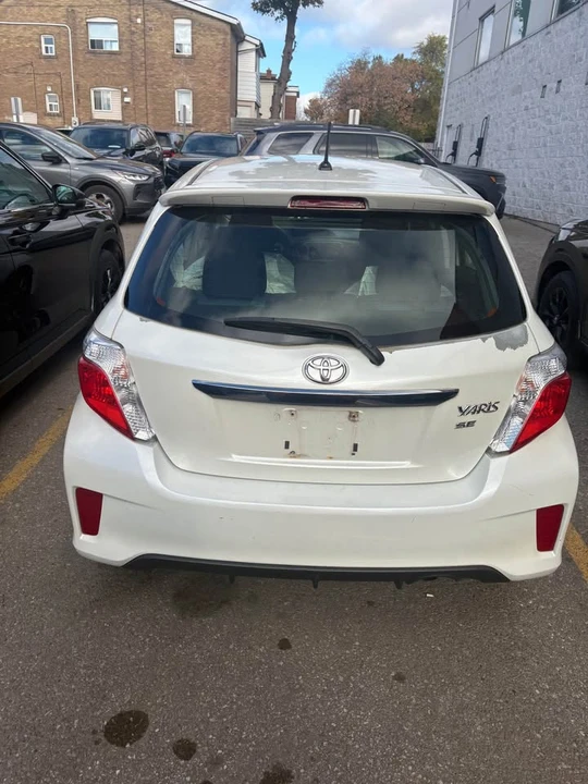2012 Toyota Yaris - Image 4 of 7
