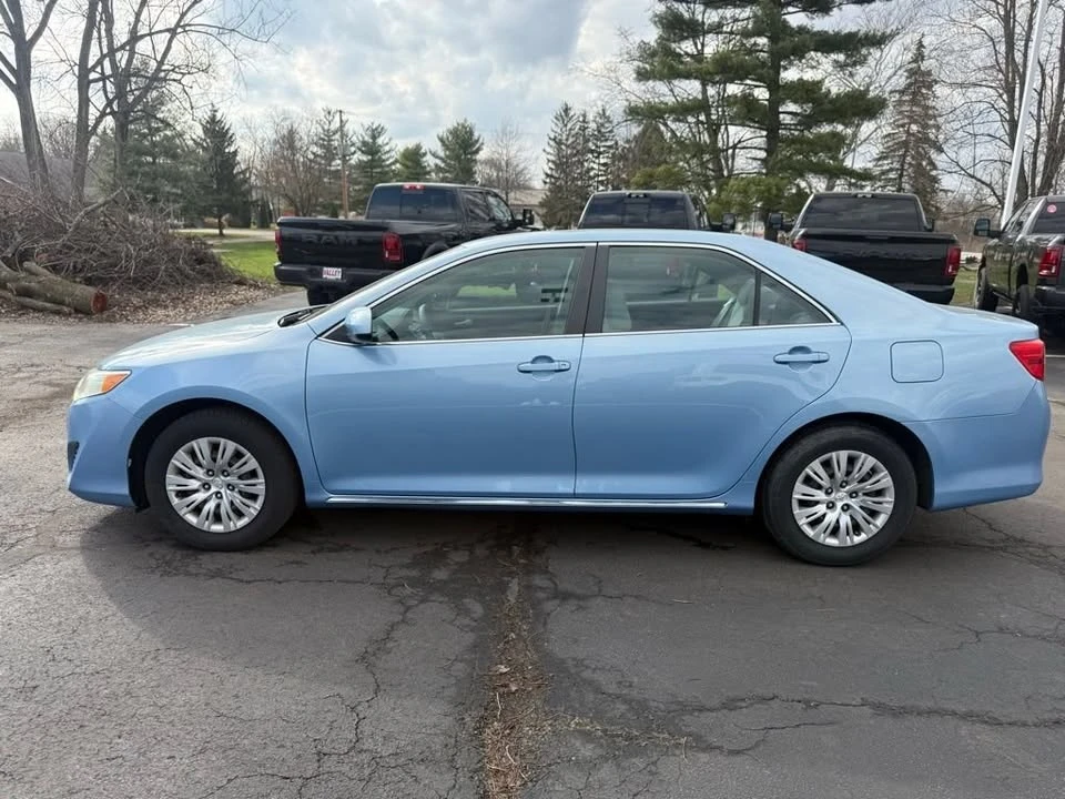 2012 Toyota Camry 7th Gen - Image 7 of 16