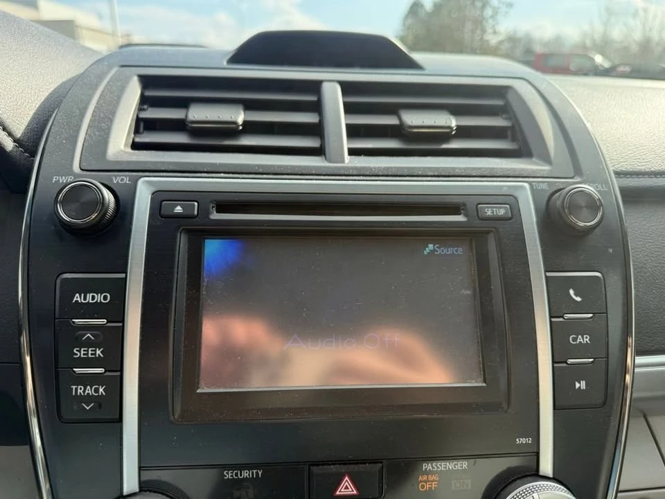 2012 Toyota Camry 7th Gen - Image 14 of 16