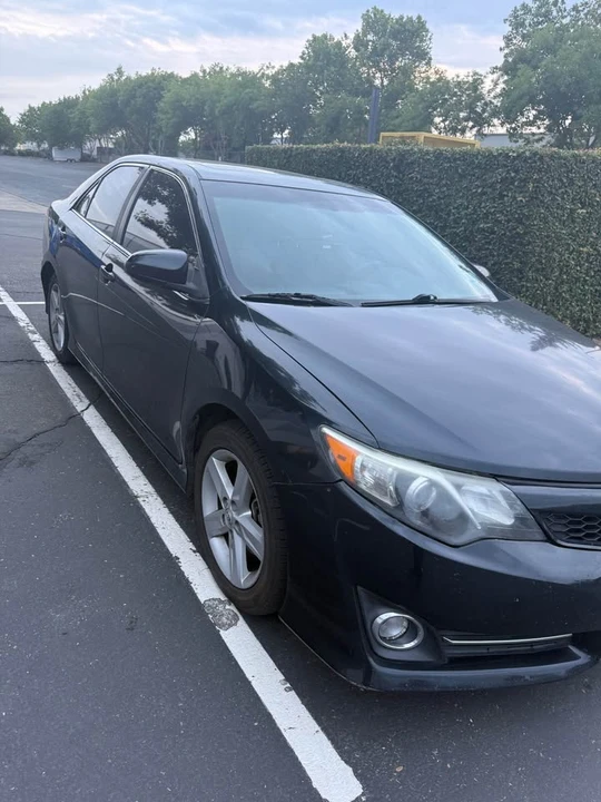 2012 Toyota Camry 7th Gen - Image 2 of 4