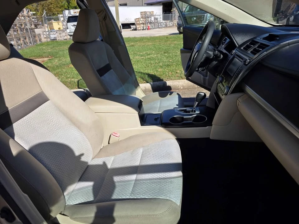 2012 Toyota Camry 7th Gen - Image 15 of 19