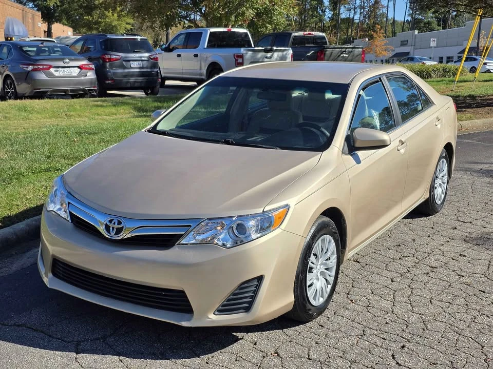 2012 Toyota Camry 7th Gen - Image 3 of 19