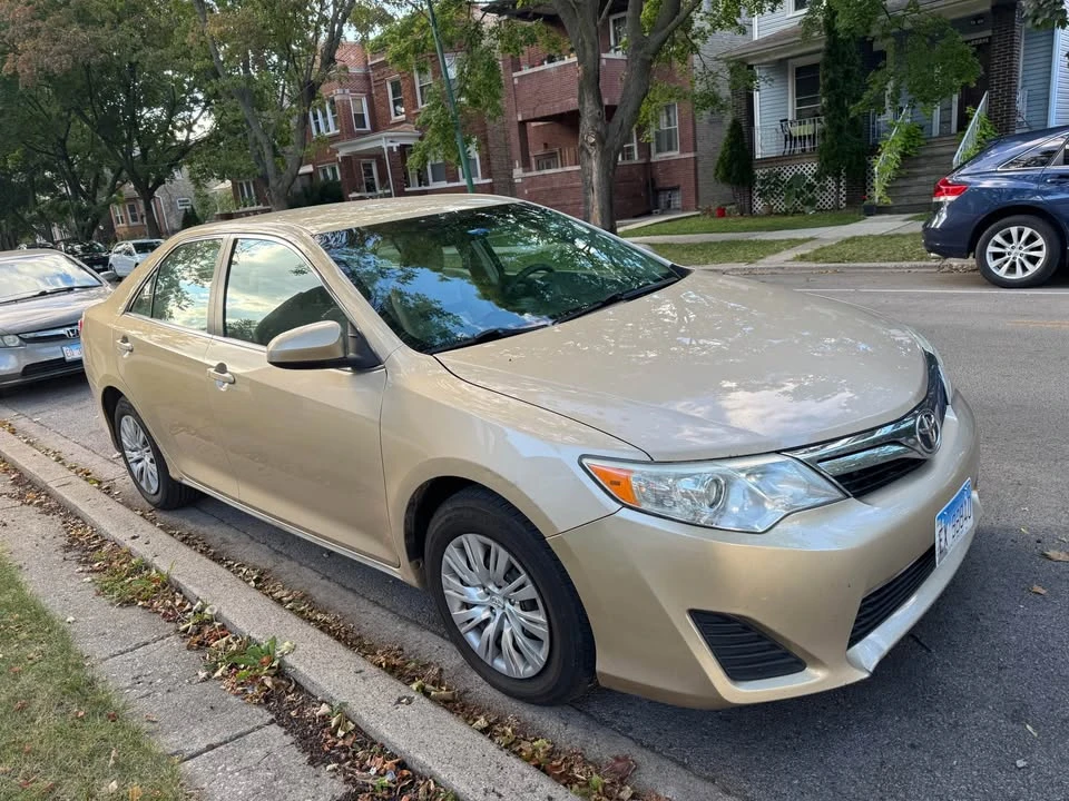 2012 Toyota Camry 7th Gen - Image 2 of 7