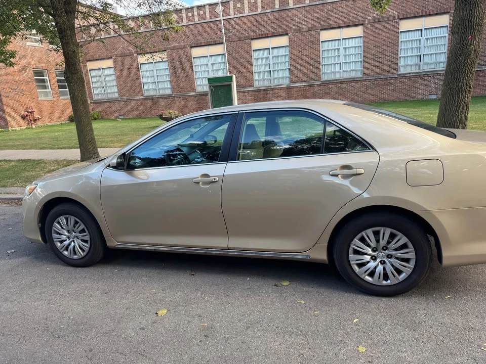 2012 Toyota Camry 7th Gen - Image 6 of 7