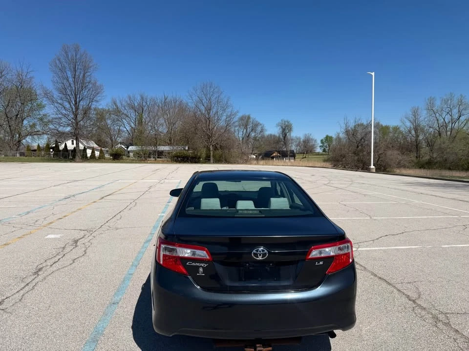 2012 Toyota Camry 7th Gen - Image 6 of 12