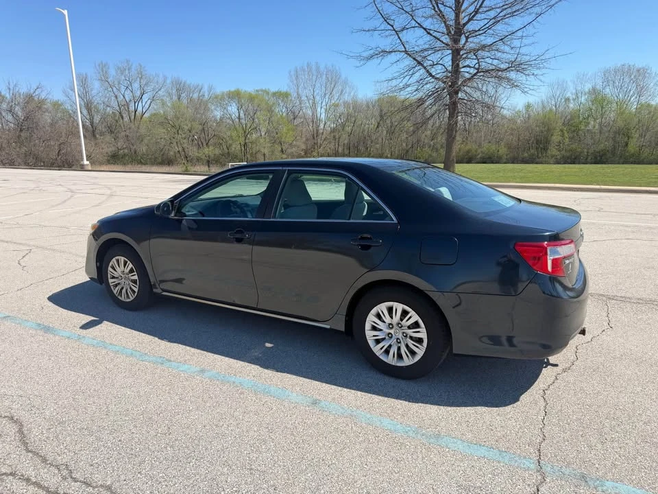 2012 Toyota Camry 7th Gen - Image 5 of 12