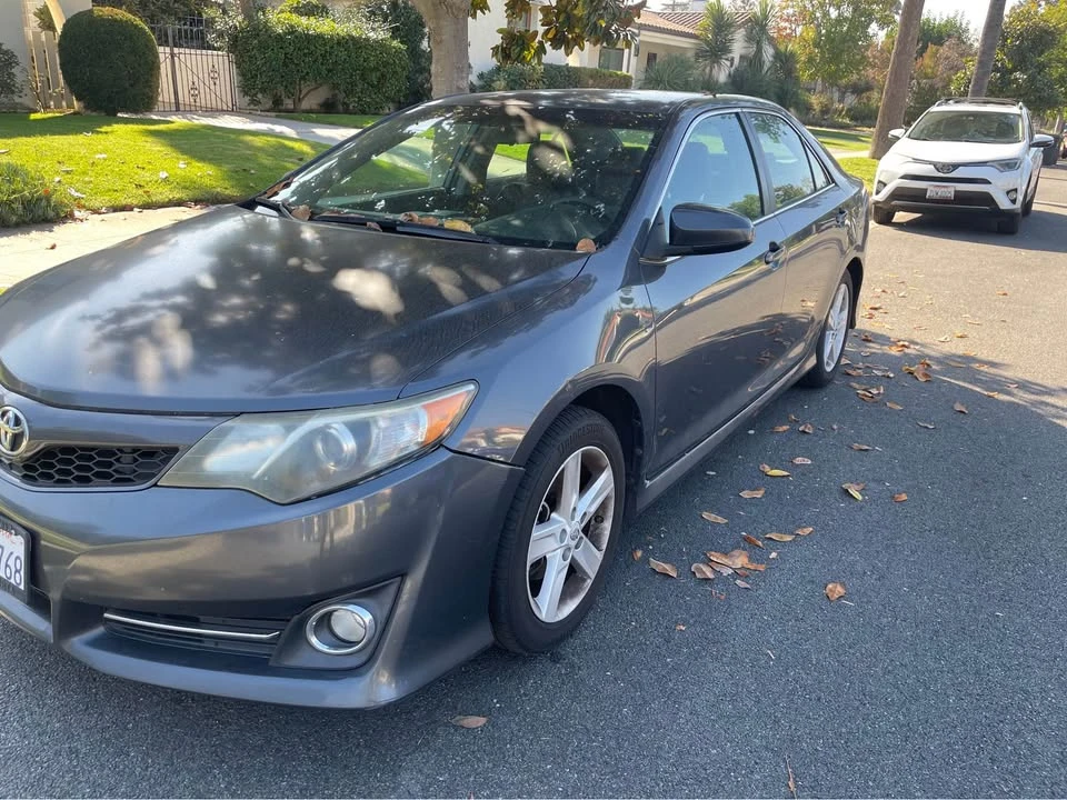 2012 Toyota Camry 7th Gen - Image 2 of 8