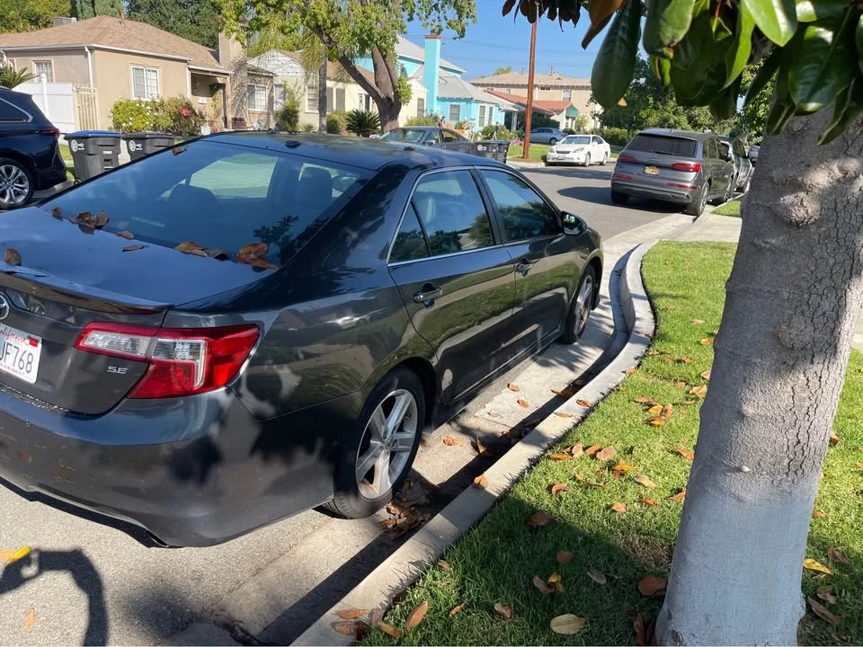 2012 Toyota Camry 7th Gen - Image 4 of 8