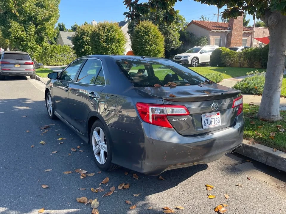 2012 Toyota Camry 7th Gen - Image 3 of 8
