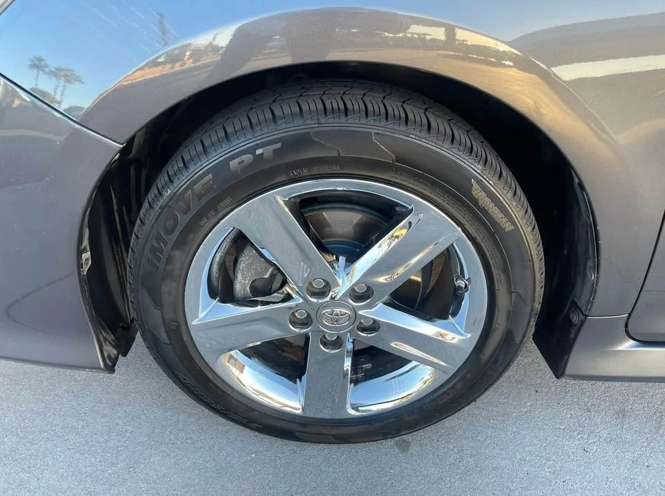 2012 Toyota Camry 7th Gen - Image 4 of 8