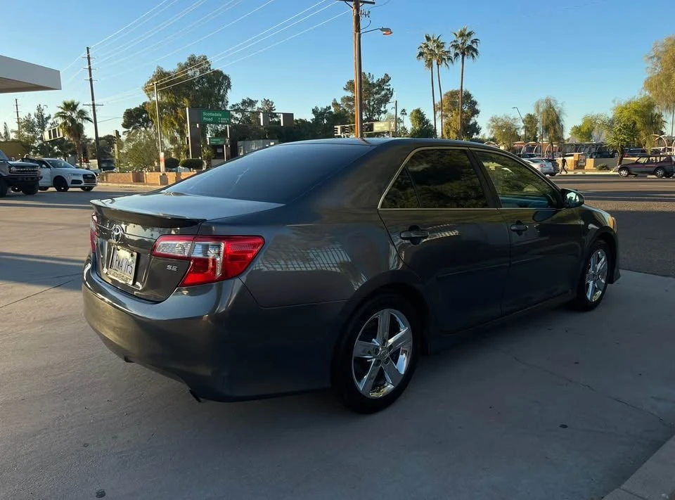 2012 Toyota Camry 7th Gen - Image 2 of 8