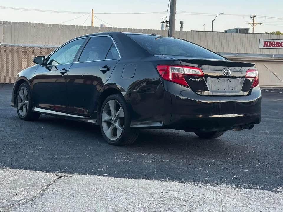 2012 Toyota Camry 7th Gen - Image 13 of 17