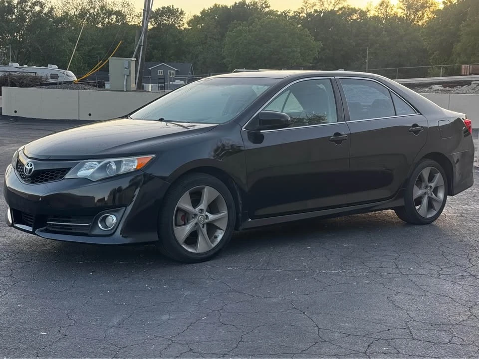 2012 Toyota Camry 7th Gen - Image 16 of 17