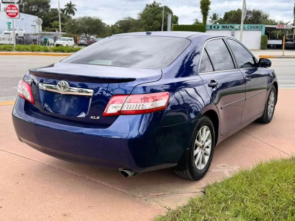 2012 Toyota Camry 7th Gen - Image 2 of 12