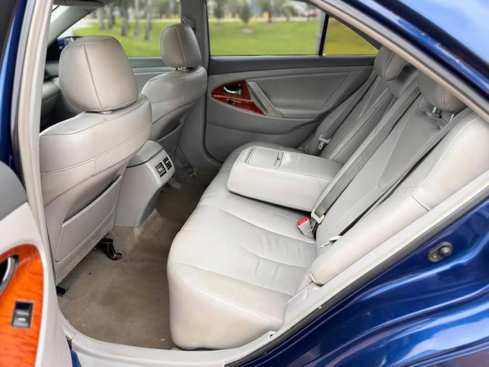2012 Toyota Camry 7th Gen - Image 9 of 12