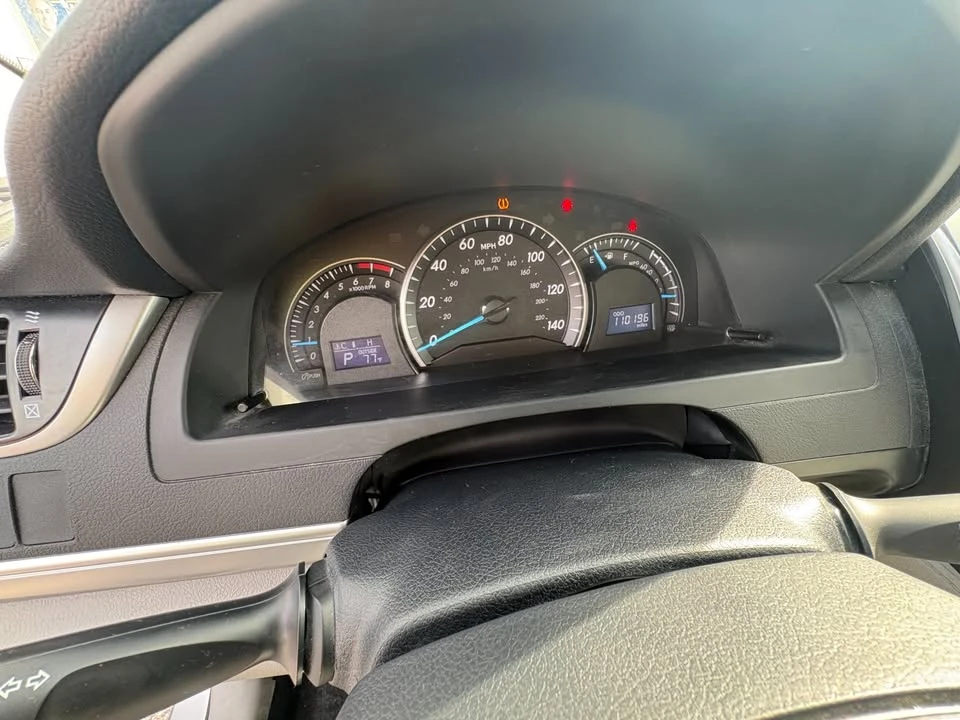 2012 Toyota Camry 7th Gen - Image 12 of 14