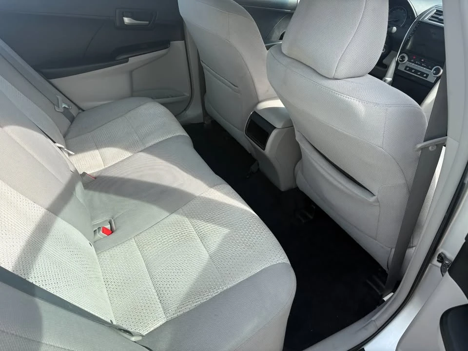 2012 Toyota Camry 7th Gen - Image 9 of 14