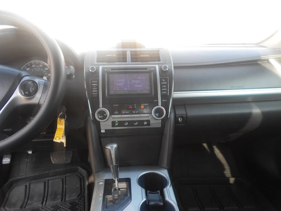 2012 Toyota Camry 7th Gen - Image 12 of 16