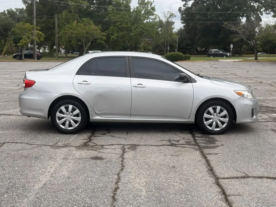 2012 Toyota Corolla 10th Gen - Image 2 of 9